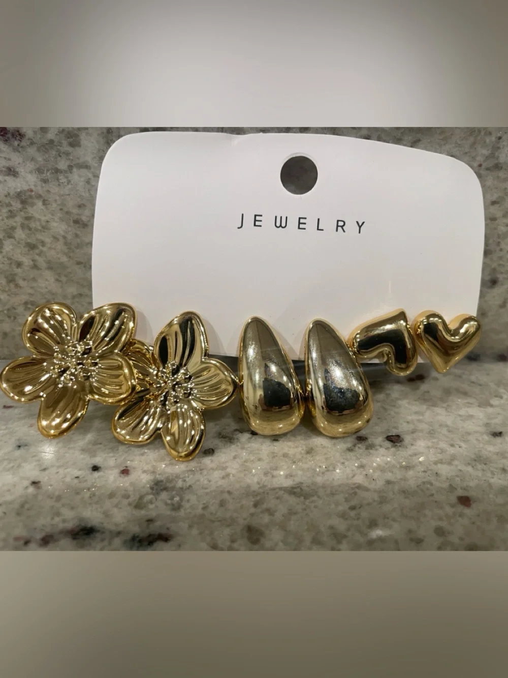 6 Pairs Gold tone fashion earrings! Only $1 each! SWIPE!!